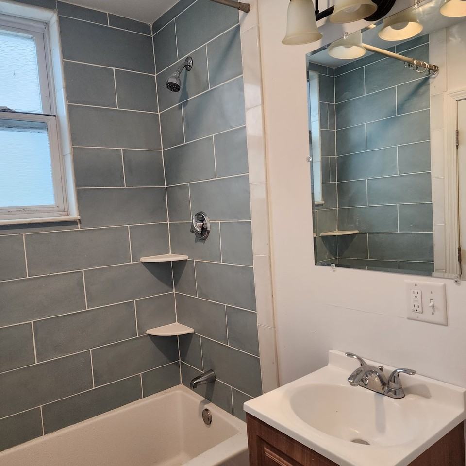 11 Cady St #1F - Photo 4 of 7