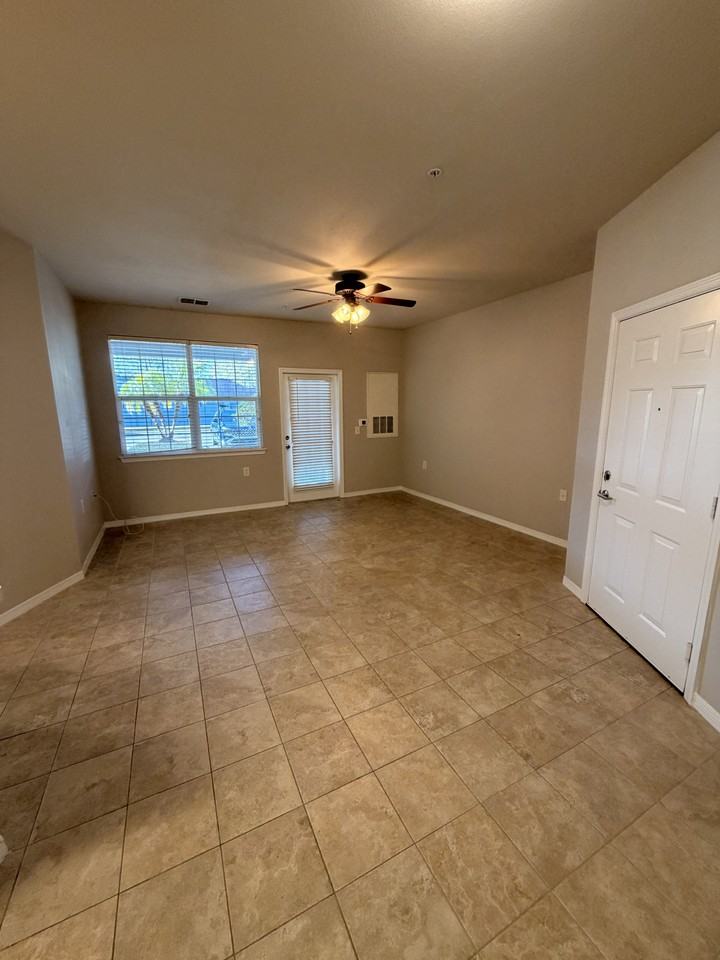 16501 Harper Pond Ln #101 - Photo 5 of 23