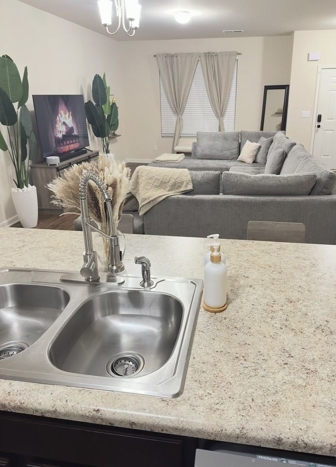 2161 Olmadison Vw #NA - Photo 5 of 12