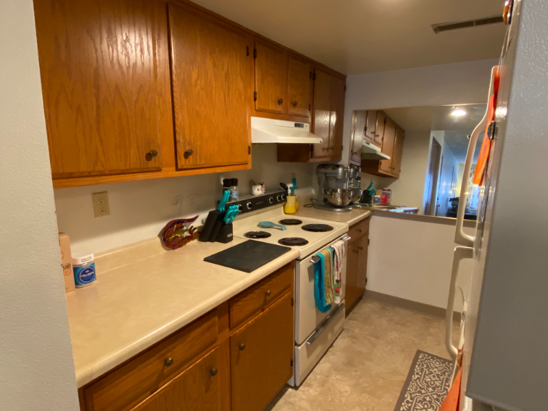 365 Ellis Ave #9 - Photo 4 of 12