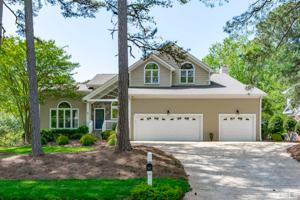 featured image of 8845 Wildwood Links