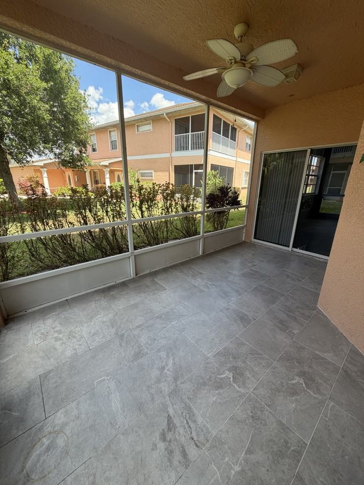 19949 Lake Vista Cir N #1 - Photo 7 of 17