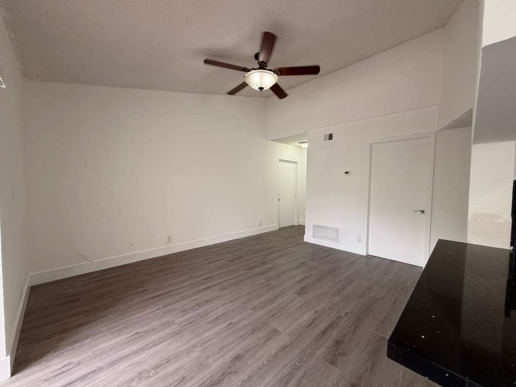 5760 Rock Island Rd #330 - Photo 4 of 16