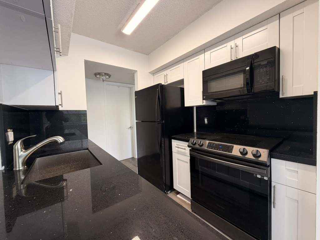 5760 Rock Island Rd #330 - Photo 6 of 16