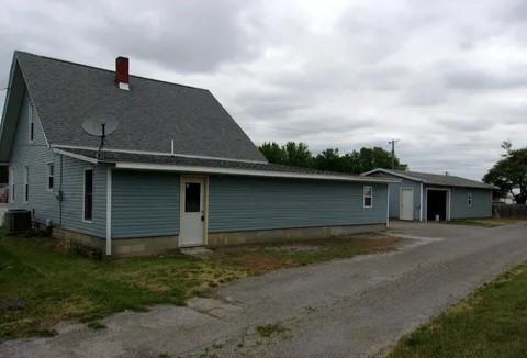 915 E 5th St #NA - Photo 3 of 5