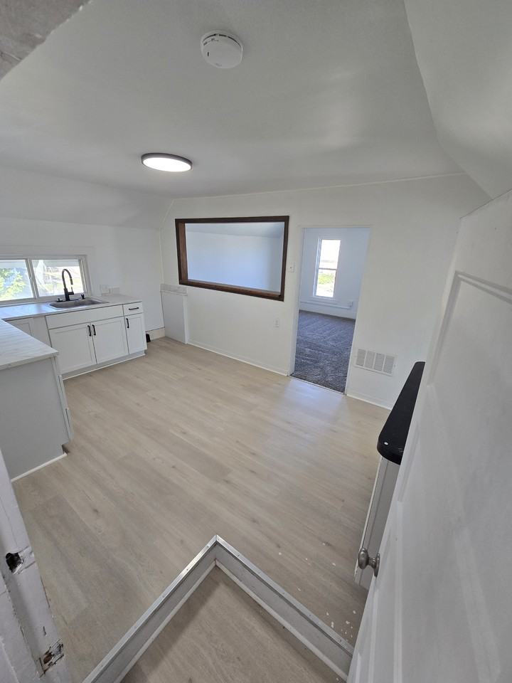 113 W Liberty St #2 - Photo 2 of 10