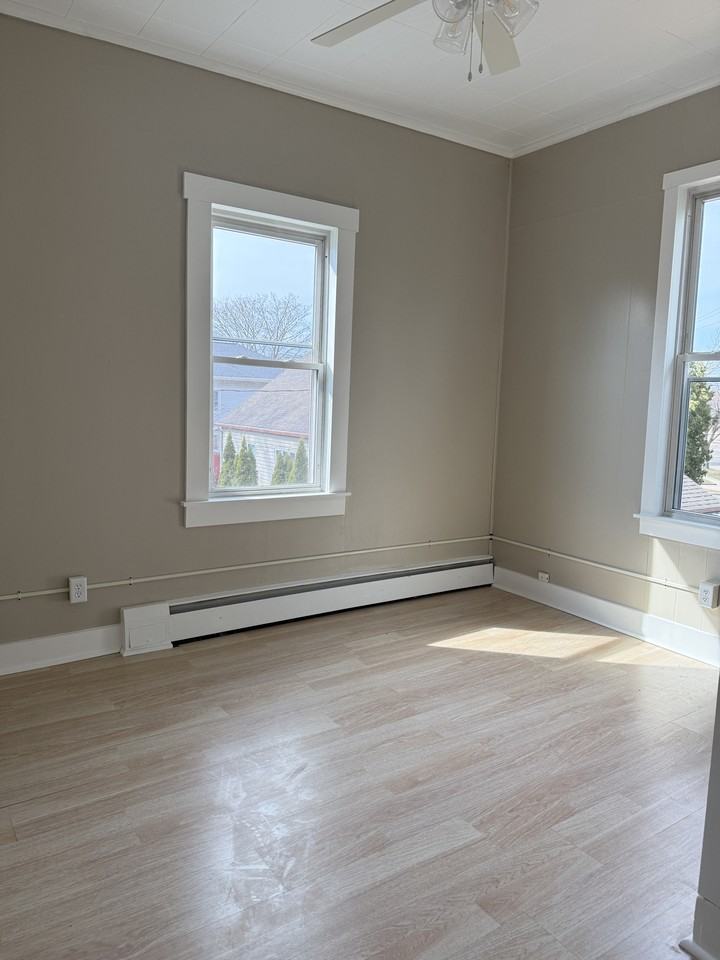 262 Fond Du Lac Ave #1 - Photo 7 of 13