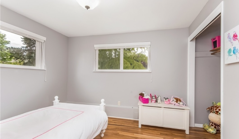 7921 7th Ave Sw - Photo 7 of 17