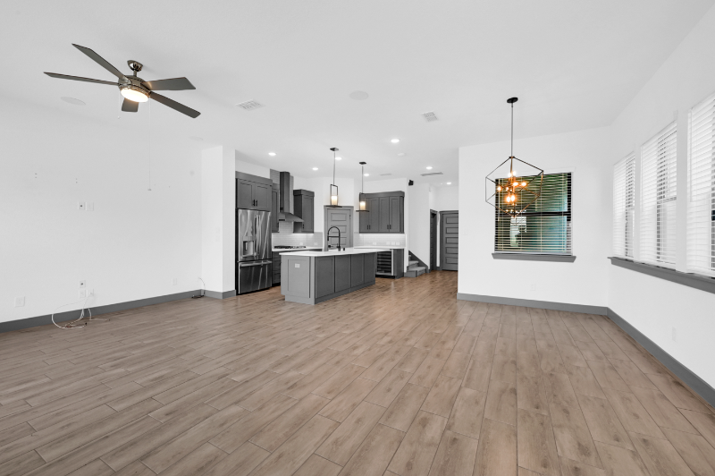 18514 Gratification Ln - Photo 7 of 33