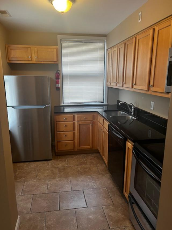 225 Emming St #2 - Photo 3 of 6