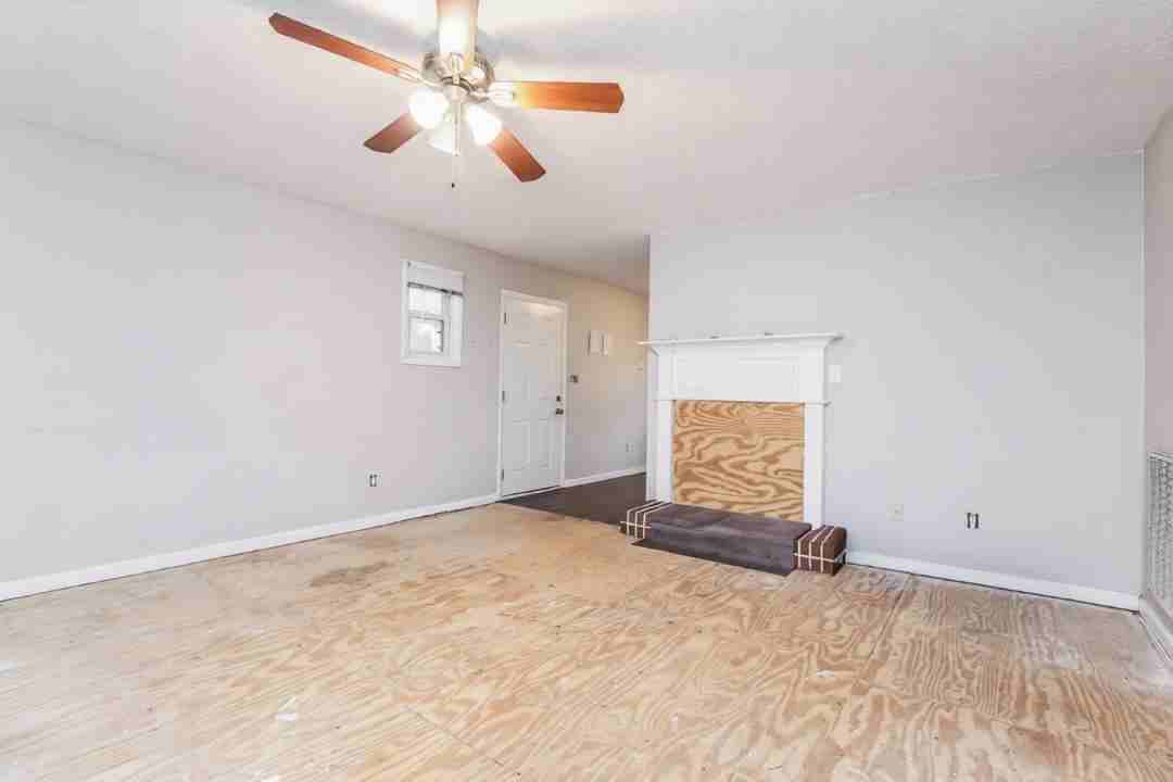 101A Barnes Dr #NA - Photo 2 of 7