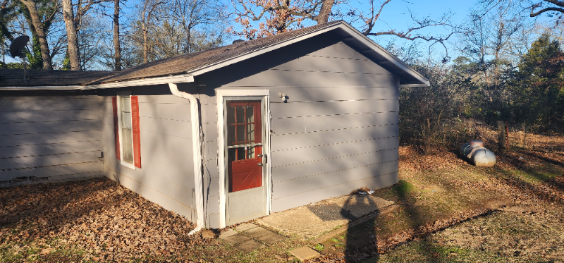 1195 Amaryllis Rd #B - Photo 2 of 9