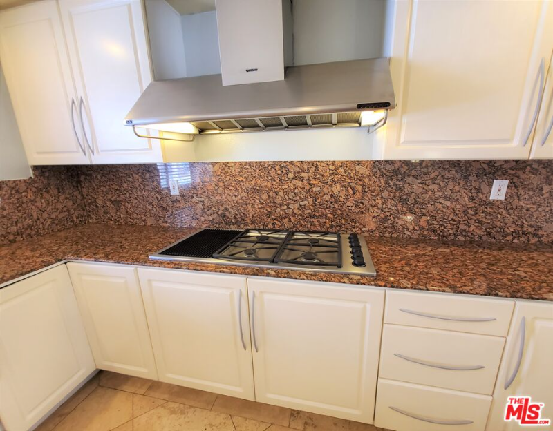 4365 Mclaughlin Ave - Photo 3 of 25