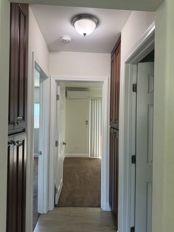 102 N 13th Ave #D - Photo 2 of 8