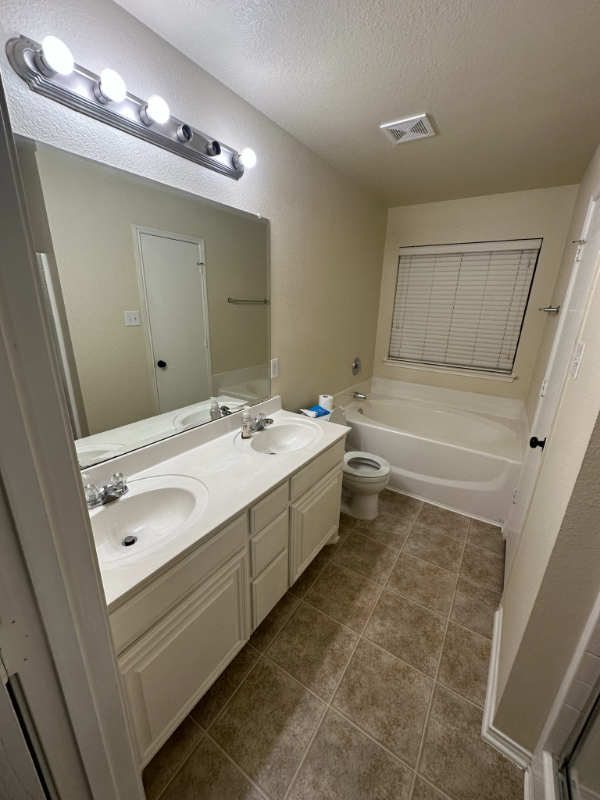 1324 Sierra Blanca Dr - Photo 4 of 19