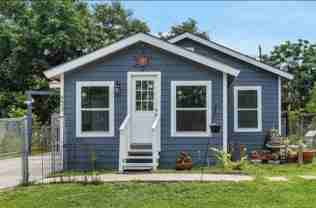 9413 Clinton Dr - Photo 1 of 1