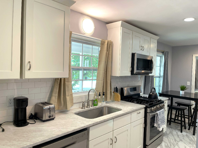 1408 Lockwood Dr Sw - Photo 4 of 13