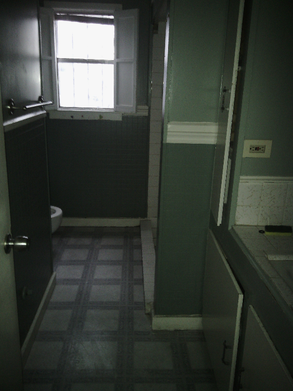 2323 Hicks Ave - Photo 4 of 7