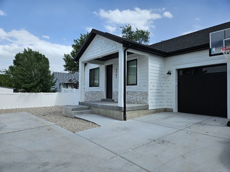 6887 Se - Photo 2 of 28