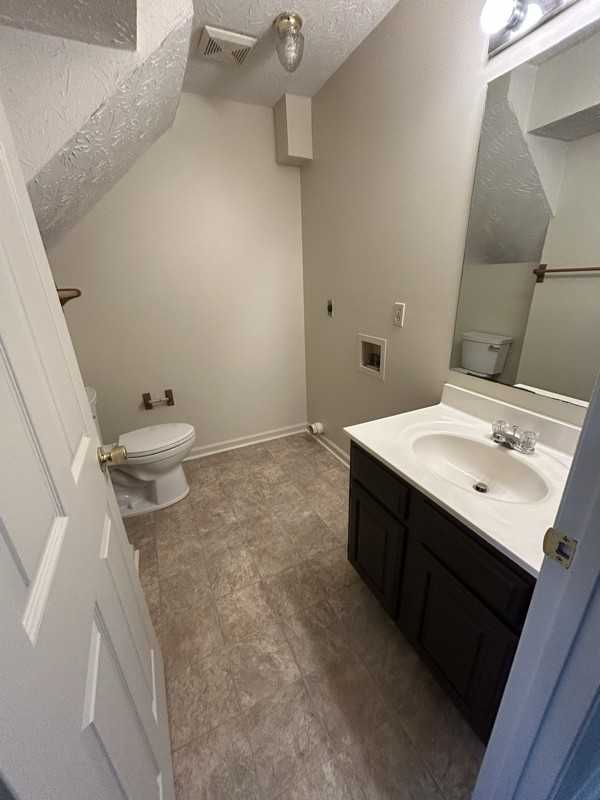 105 Oroark Ave #3 - Photo 3 of 9