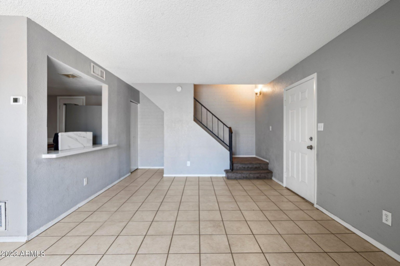 4443 E Wood St - Photo 6 of 10