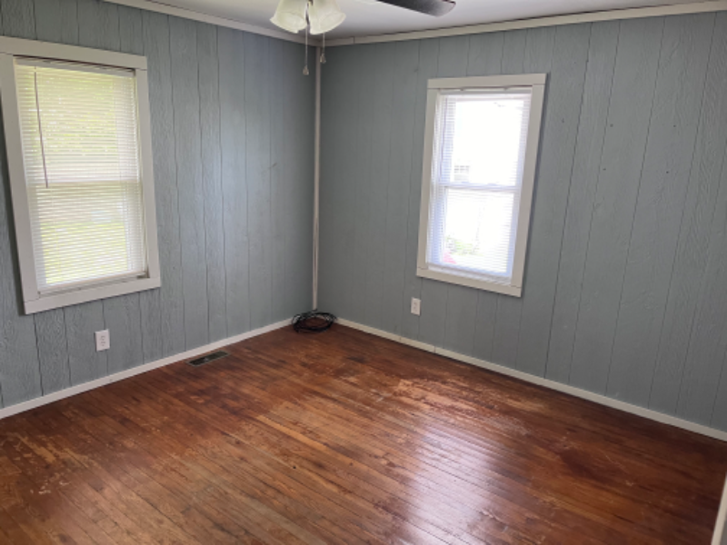 611 N Race St - Photo 7 of 10