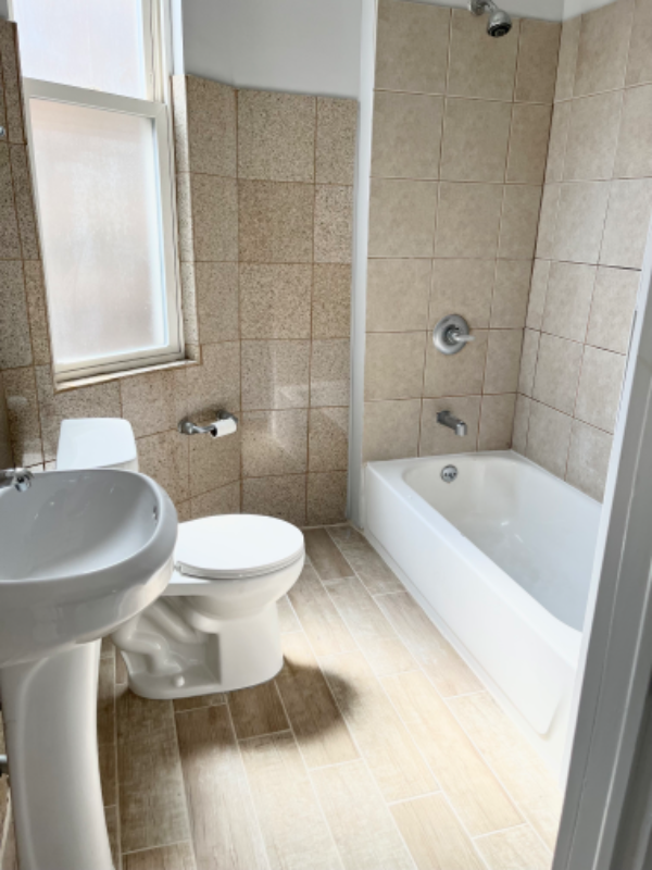 2728 W Wilcox St #1 - Photo 5 of 7