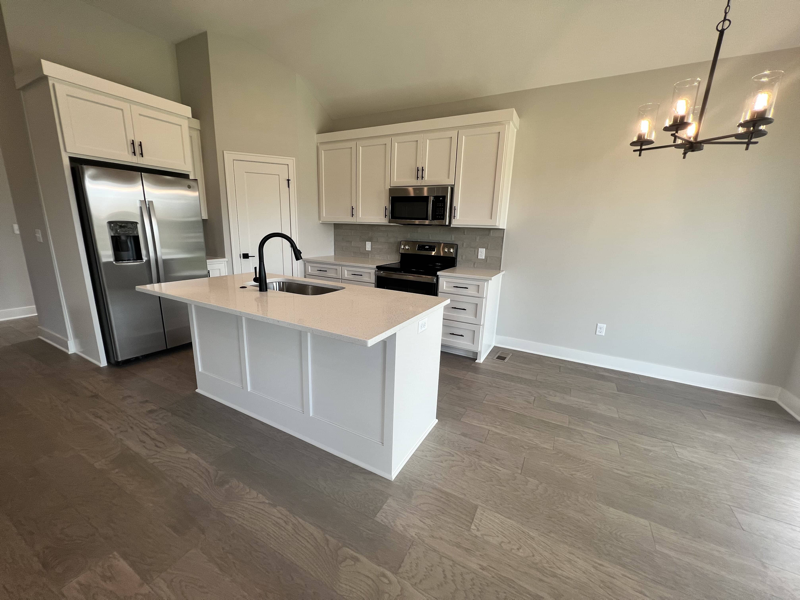 1299 Sw Heartwood Dr - Photo 4 of 29