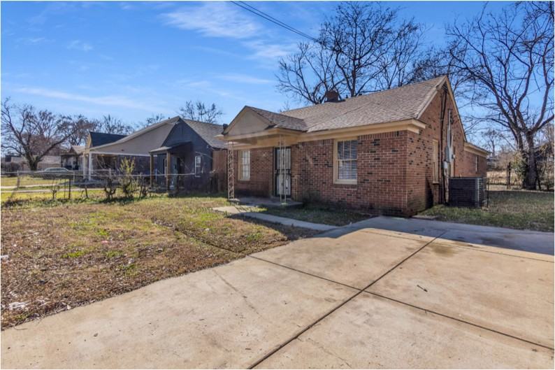 769 Hilton St - Photo 2 of 15