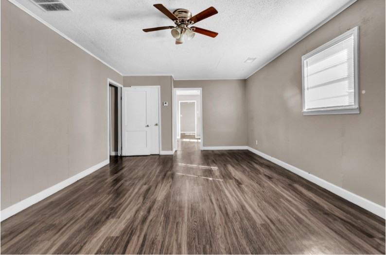 769 Hilton St - Photo 4 of 15