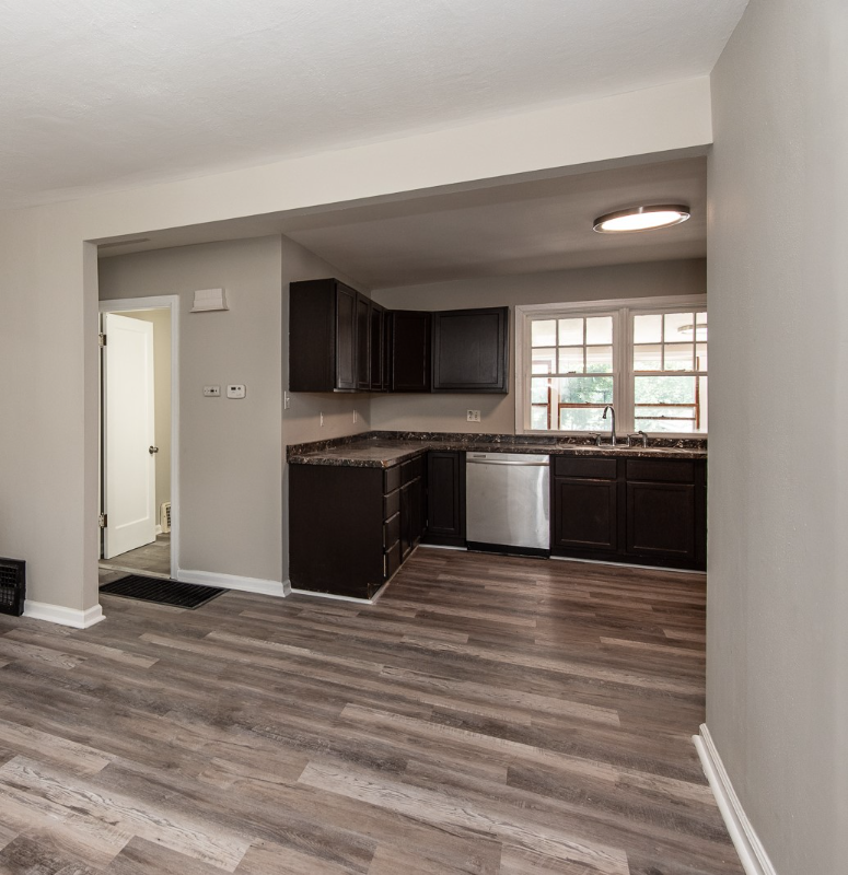 10116 Saint Katherine Ln - Photo 6 of 21