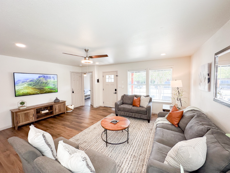 303 Watt St - Photo 3 of 41