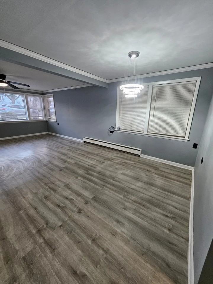 4133 N Mcvicker Ave #B - Photo 6 of 18