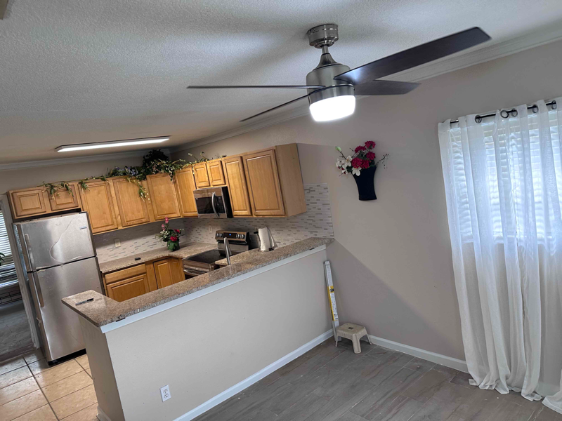 4208 W La Salle St - Photo 2 of 12
