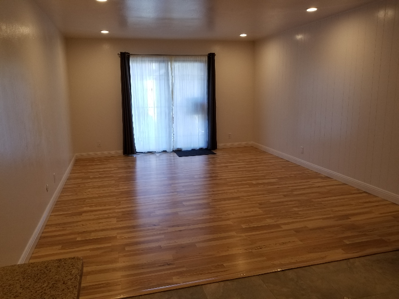 242 Dennis Dr - Photo 5 of 15