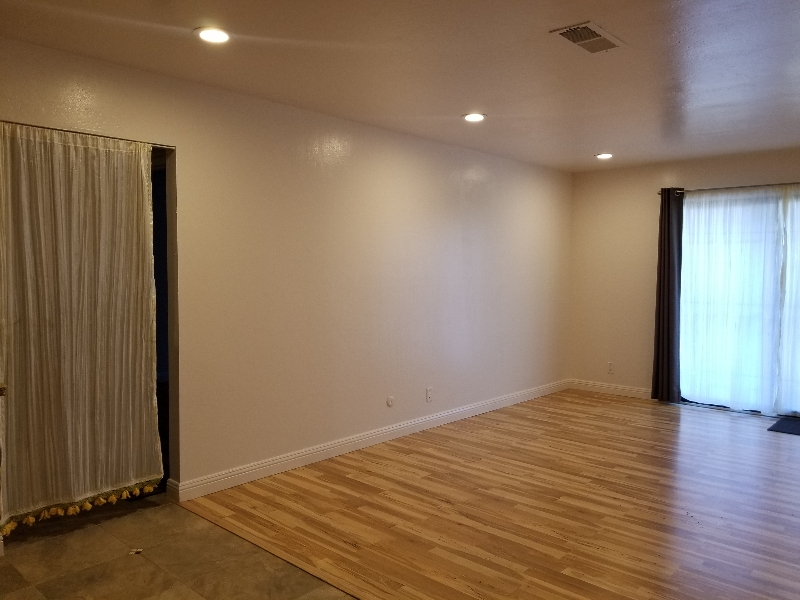 242 Dennis Dr - Photo 6 of 15