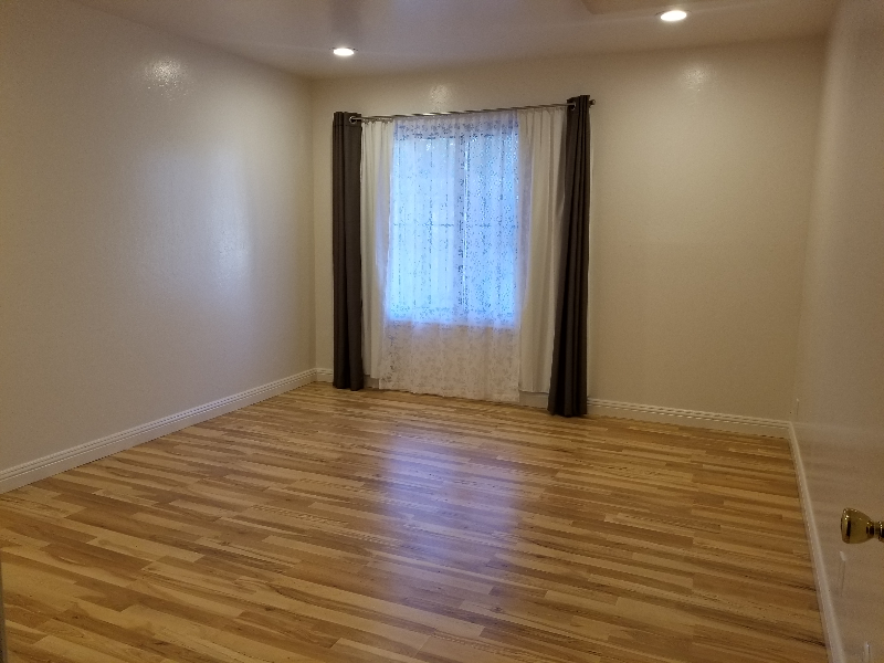 242 Dennis Dr - Photo 7 of 15