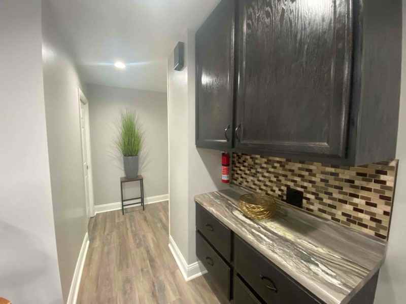 1204 Philadelphia St - Photo 3 of 9