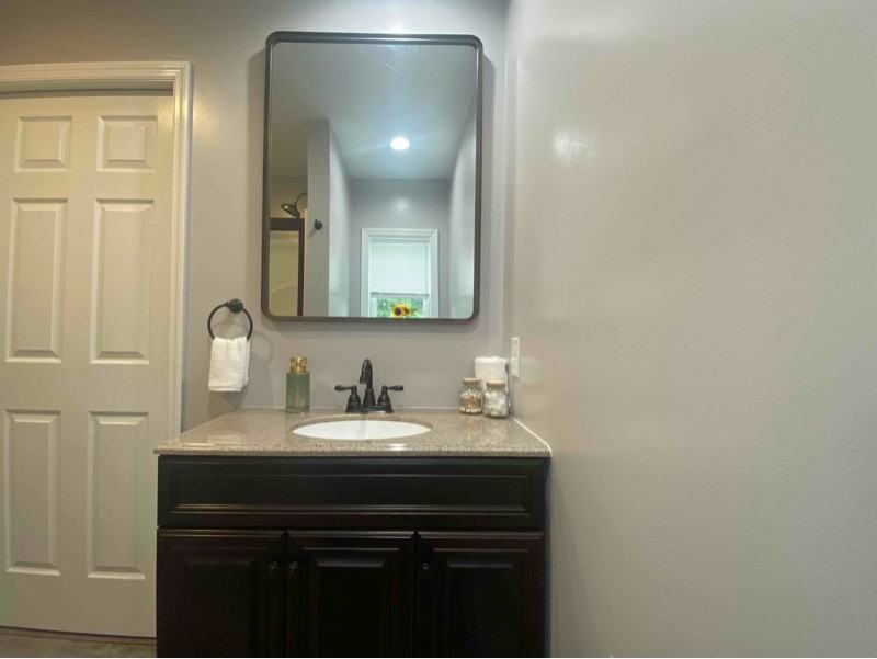 1204 Philadelphia St - Photo 7 of 9