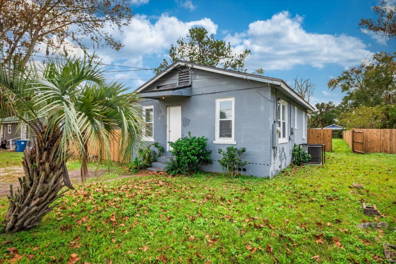 256 Vernis Ave