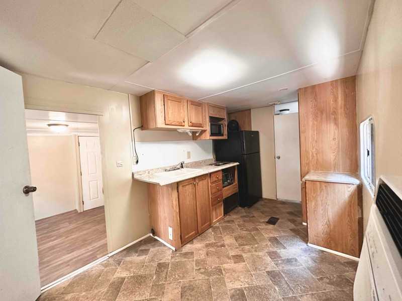 1135 Austin St #7 - Photo 3 of 6