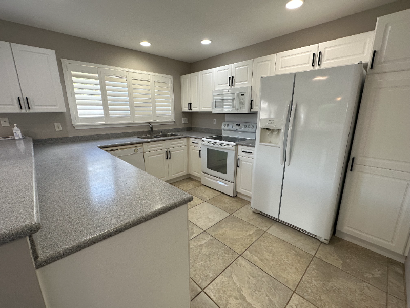 40 Hooheno St - Photo 3 of 7