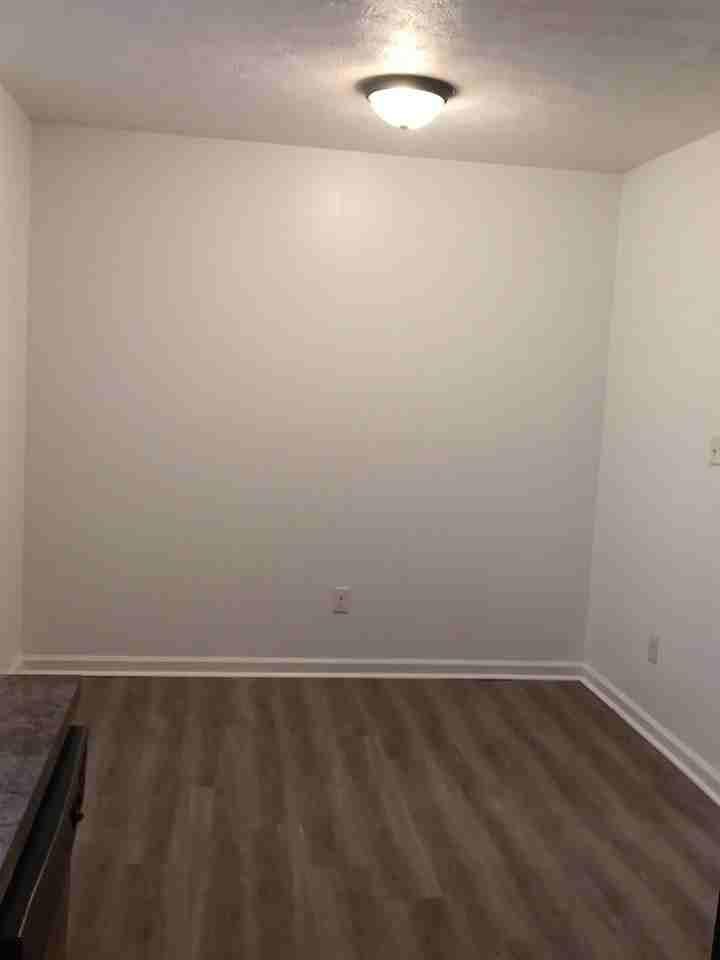 2002 Brooklyn Blvd #4 - Photo 6 of 19