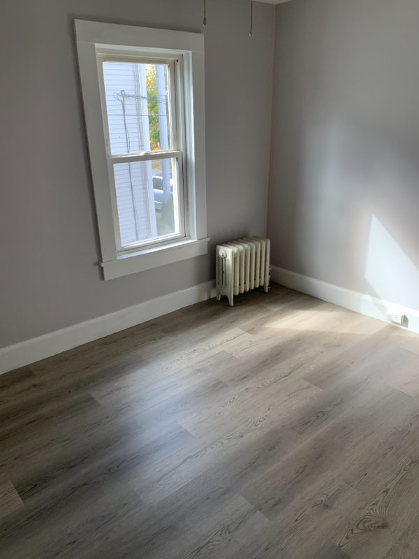 966 Ridge Ave 2nd Fl - Photo 5 of 9
