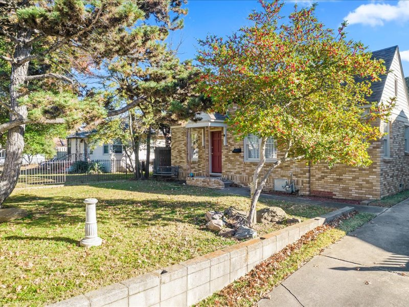 1307 S Indianapolis Ave #1307 - Photo 4 of 28