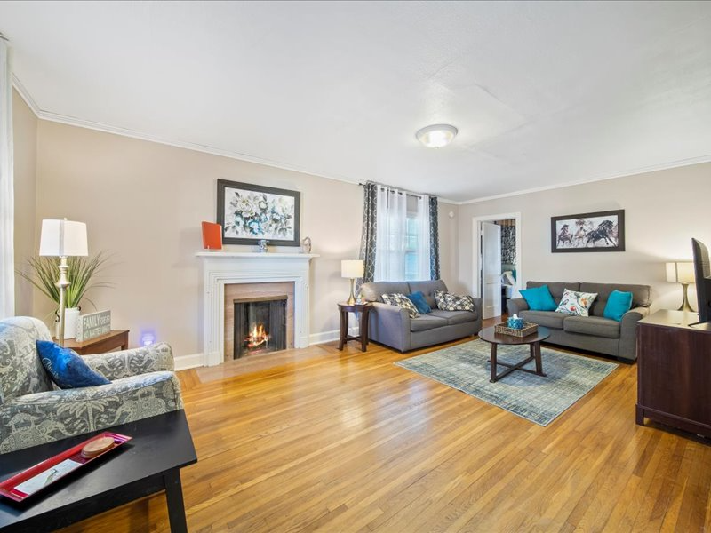 1307 S Indianapolis Ave #1307 - Photo 6 of 28