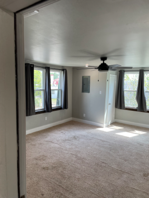 2106 Stonewall St #2B - Photo 3 of 11
