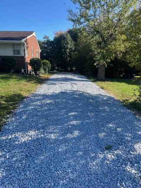 5600 White Oak Dr - Photo 2 of 27