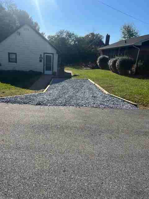 5600 White Oak Dr - Photo 3 of 27