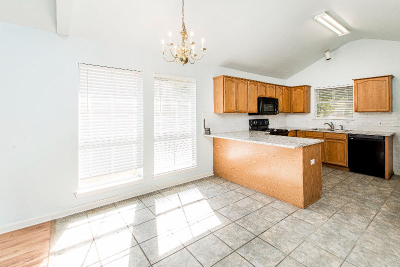 1348 Harwich Dr - Photo 3 of 11